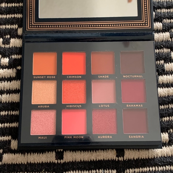 NEW Ace Beaute Scarlet dusk eyeshadow palette - Picture 7 of 7